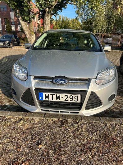 FORD FOCUS 1.6 Ti-VCT Ambiente