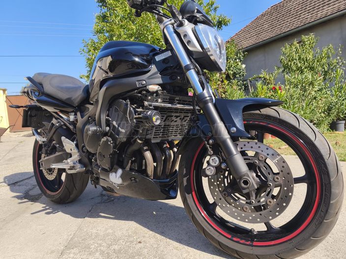 YAMAHA FZ6-N