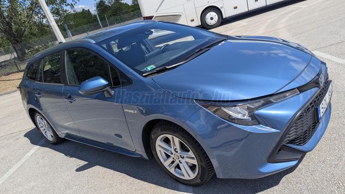 TOYOTA COROLLA Touring Sports 2.0 Hybrid Comfort Tech e-CVT