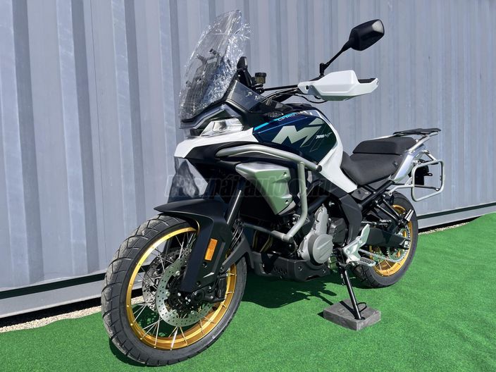 CFMOTO 700 MT