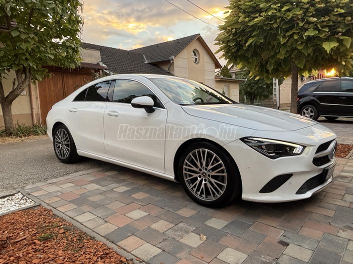 MERCEDES-BENZ CLA 180 7G-DCT