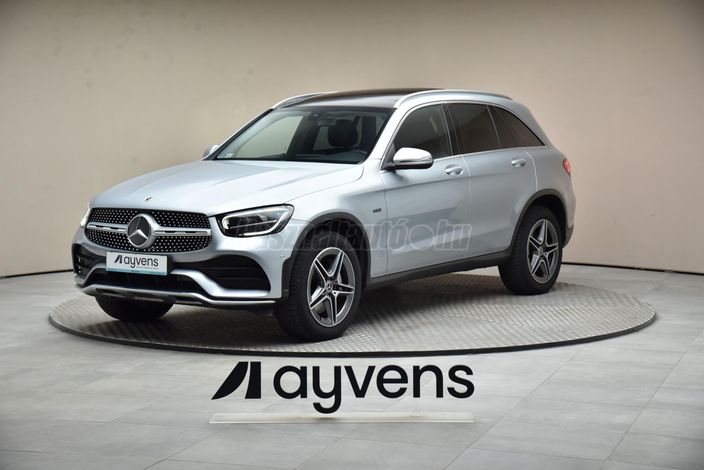 MERCEDES-BENZ GLC 300 e 4Matic 9G-TRONIC Plug-in hybrid