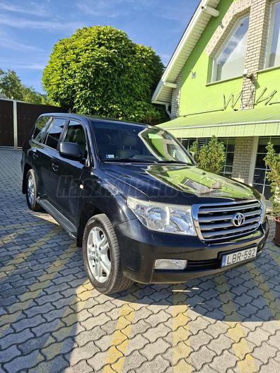 TOYOTA LAND CRUISER 4.5 D V8 Luxury 7 (Automata)