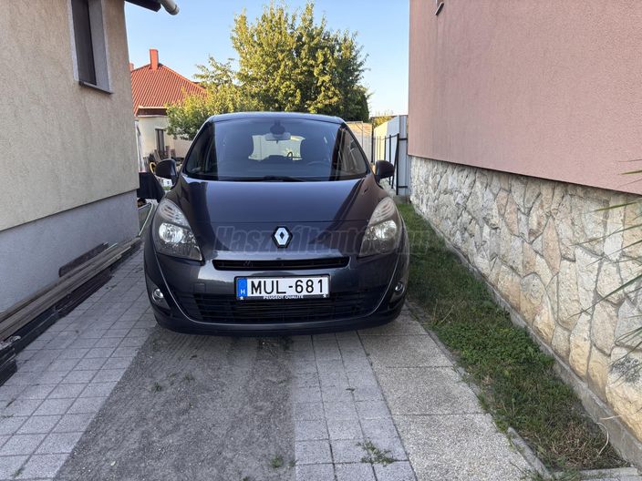 RENAULT GRAND SCENIC Scénic 1.5 dCi Dynamique (7 személyes )