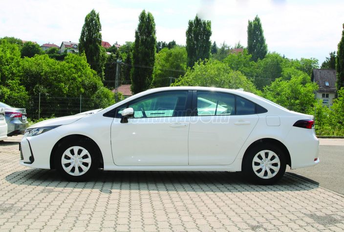 TOYOTA COROLLA Sedan 1.5 Active