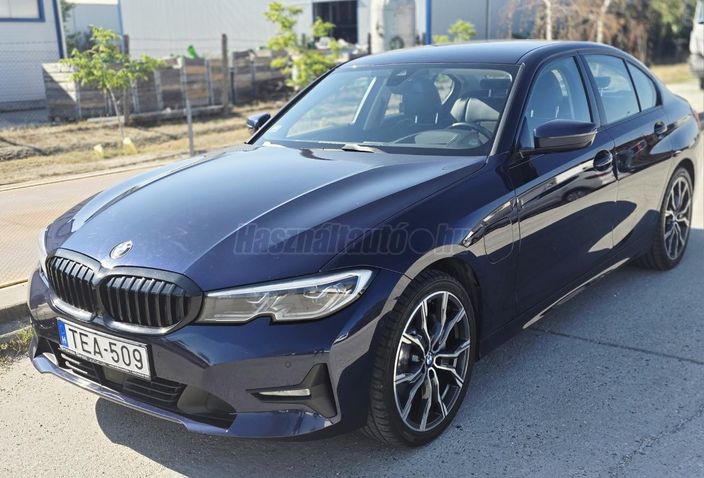 BMW 330 330e xDrive Luxury (Automata)