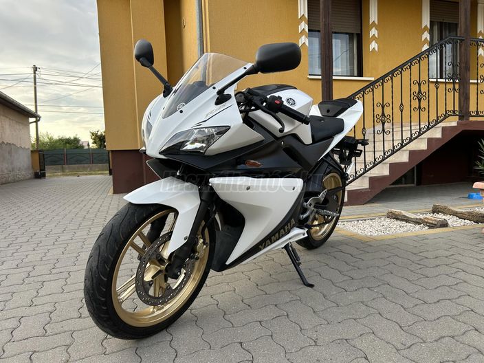 YAMAHA YZF R 125