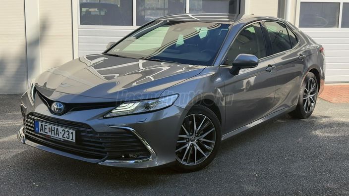 TOYOTA CAMRY 2.5 Hybrid Executive CVT