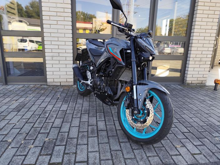 YAMAHA MT-03
