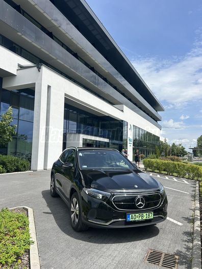 MERCEDES-BENZ EQA 250