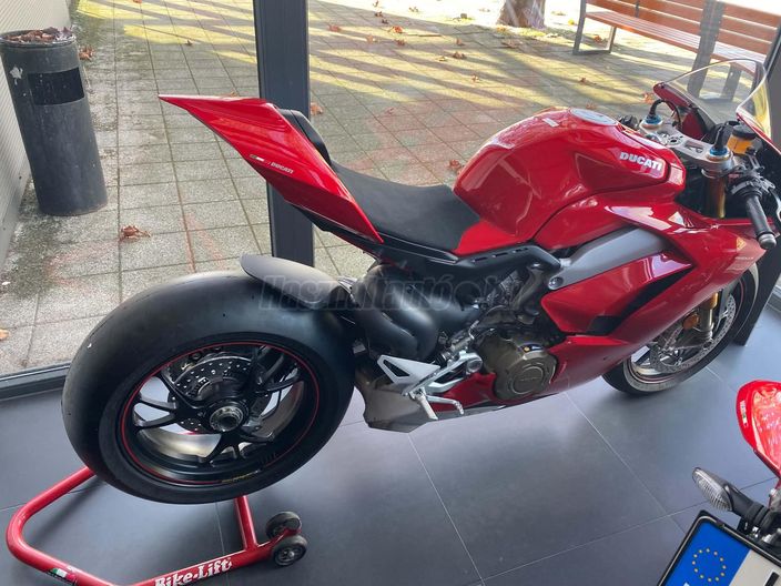 DUCATI PANIGALE V4