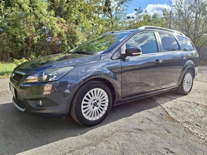 FORD FOCUS 1.6 Titanium