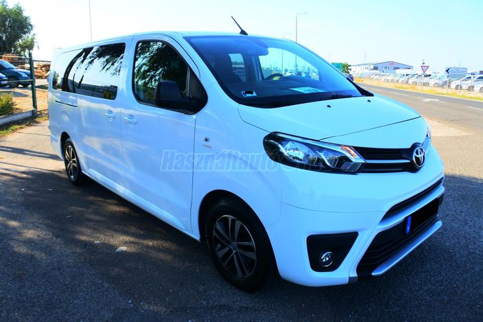 TOYOTA PROACE 2.0 D-4D Combi Live L2H1