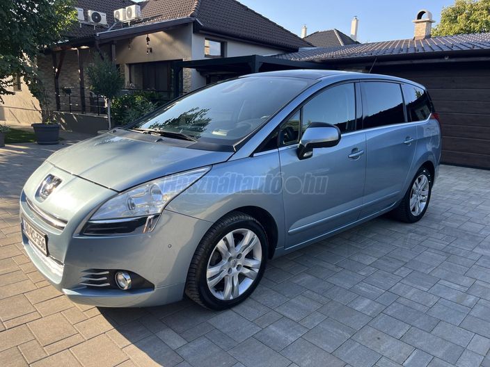 PEUGEOT 5008 2.0 HDi Allure
