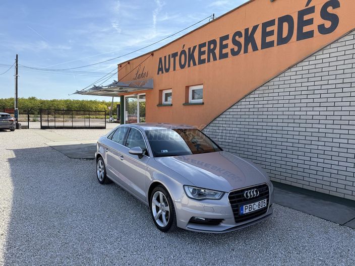 AUDI A3 Limousine 1.6 TDI Attraction