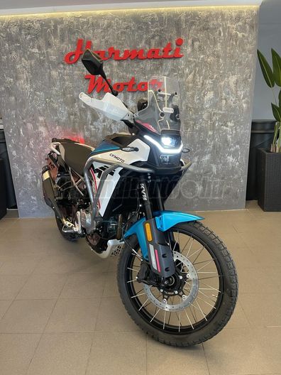CFMOTO 450 MT