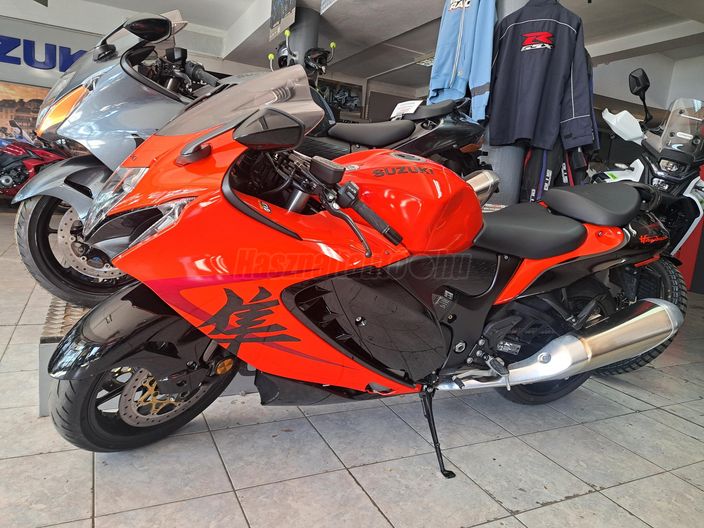 SUZUKI GSX 1300 R (HAYABUSA)