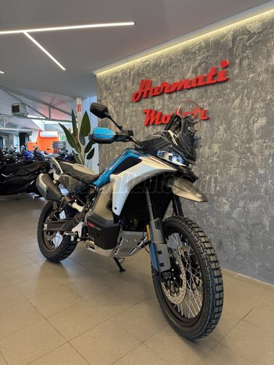CFMOTO 800 MT