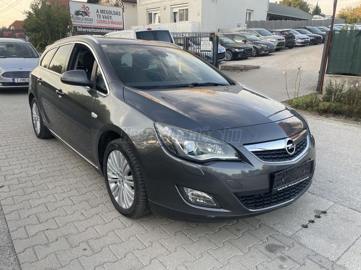 OPEL ASTRA J Sports Tourer 1.4 T Cosmo