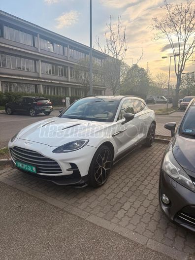 ASTON MARTIN DBX DBX707 4.0 V8. (Automata)