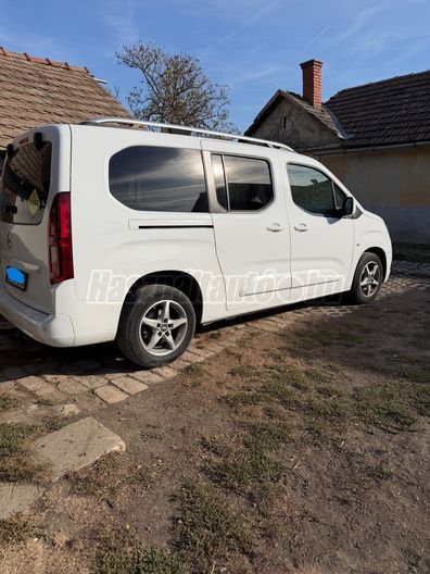OPEL COMBO Life 1.2 T Edition (7 személyes )