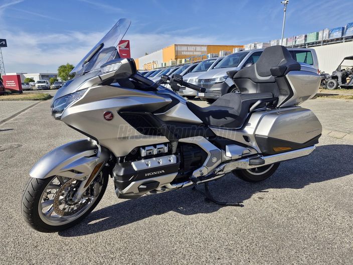 HONDA GL 1800 (GOLD WING)