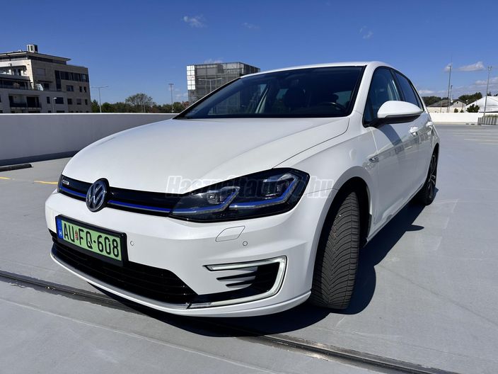 VOLKSWAGEN GOLF VII e-Golf
