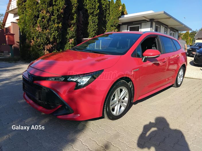 TOYOTA COROLLA Touring Sports 1.8 Hybrid Comfort Business e-CVT