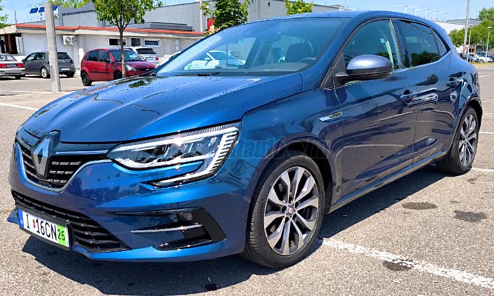 RENAULT MEGANE 1.3 TCe Intens EDC