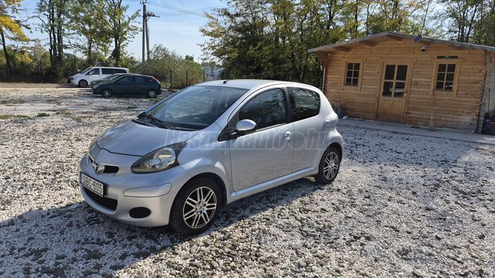 TOYOTA AYGO 1.0 Plusz AC