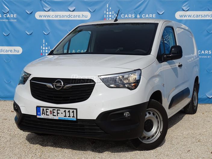 OPEL COMBO Cargo 1.5 DTH L2H1 2.4t Cargo Edition (3 személyes )