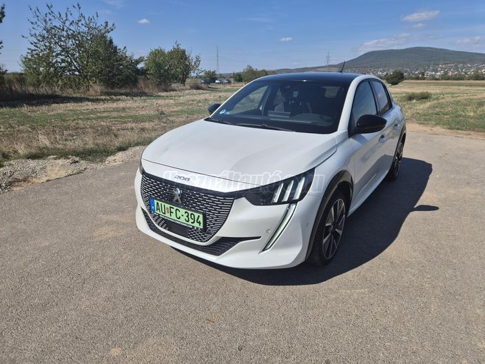 PEUGEOT 208 e208 50kWh GT Pack