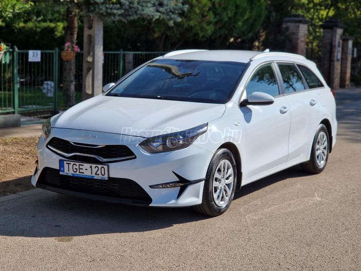 KIA CEE'D Ceed SW 1.6 CRDi HP Hybrid Silver