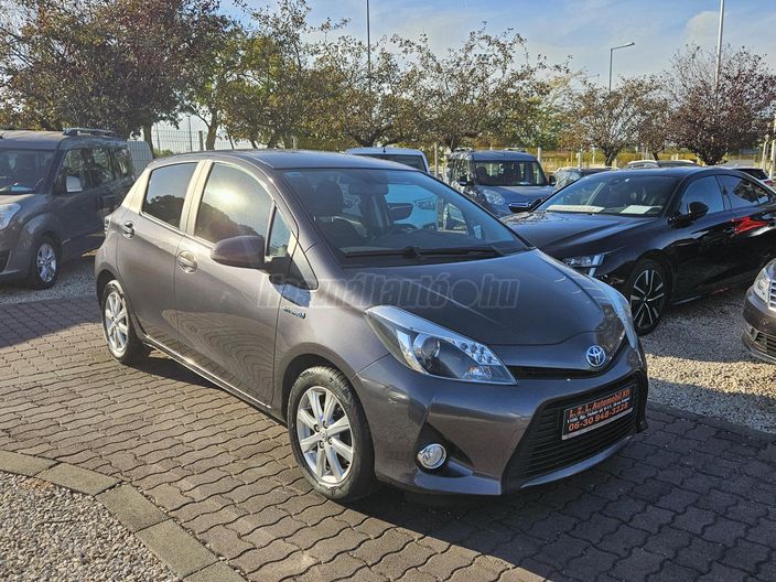 TOYOTA YARIS 1.5 HSD Active (Automata)