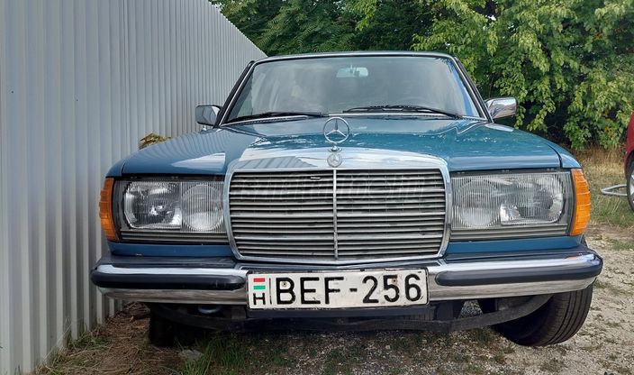 MERCEDES-BENZ W 123