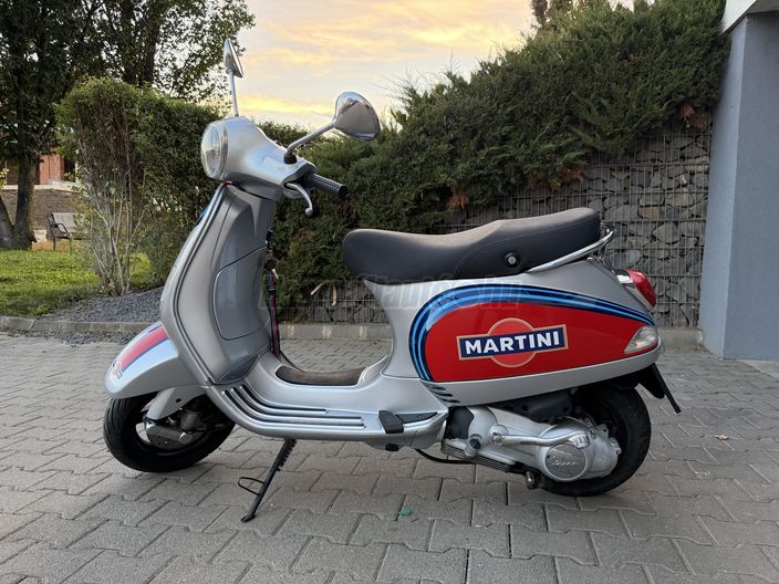 VESPA LX 125