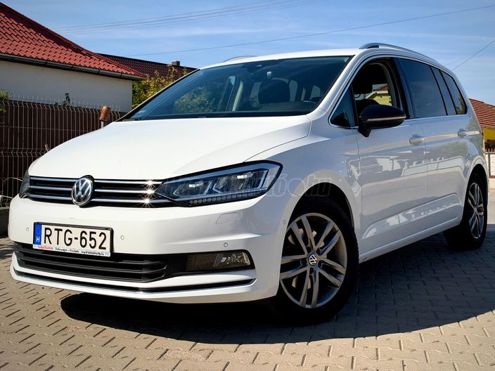 VOLKSWAGEN TOURAN 1.5 TSI ACT IQ.Drive DSG [7 személy]