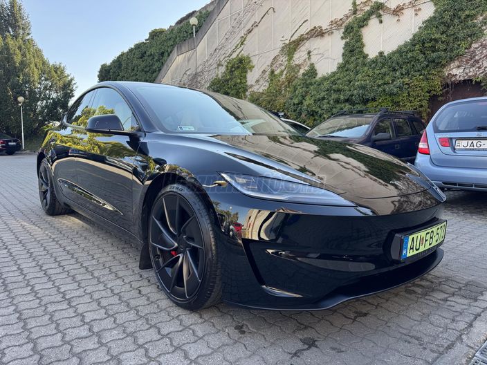 TESLA MODEL 3 Performance AWD (Automata)