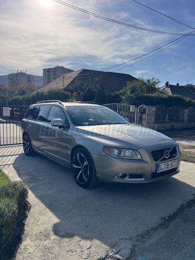 VOLVO V70 3.0 T6 AWD Summum Geartronic