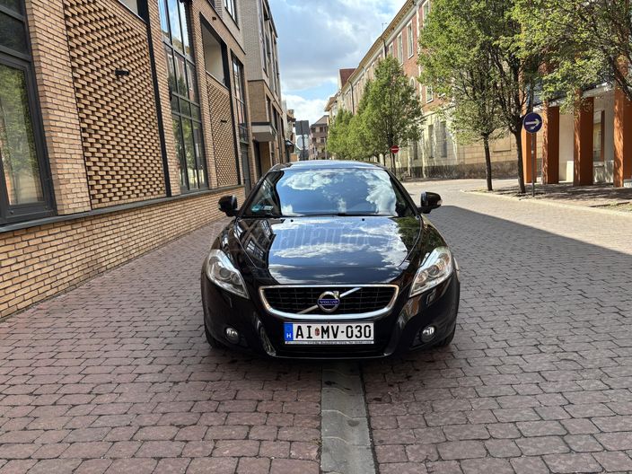 VOLVO C70 2.4 D [D5] Summum (Automata)