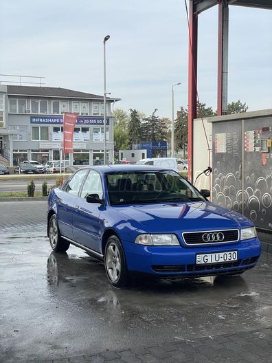 AUDI A4 1.8 T