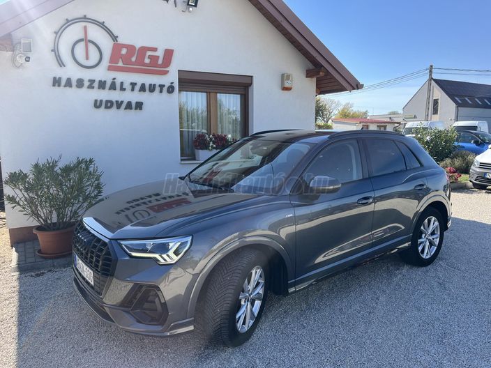 AUDI Q3 35 TFSI Advanced S-tronic