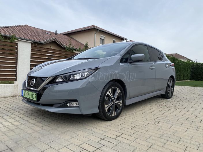 NISSAN LEAF N-Connecta 40kWh (Automata)