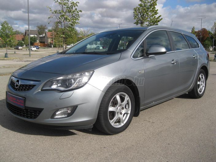 OPEL ASTRA J Sports Tourer 1.7 CDTI Sport