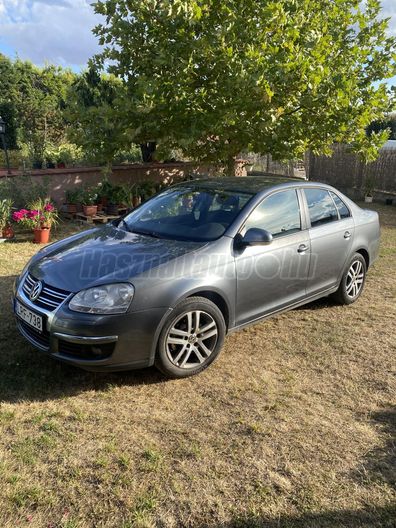 VOLKSWAGEN JETTA V 1.4 Tsi Trendline