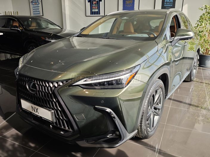 LEXUS NX 450h+ Prestige Plus AWD CVT