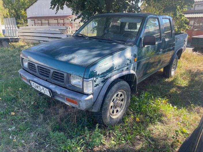 NISSAN NAVARA