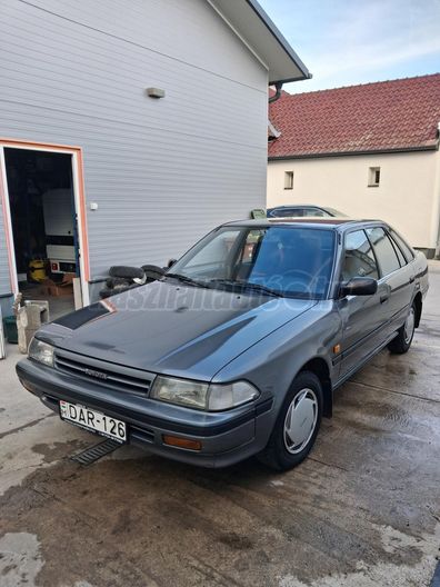 TOYOTA CARINA II 1.6 XL