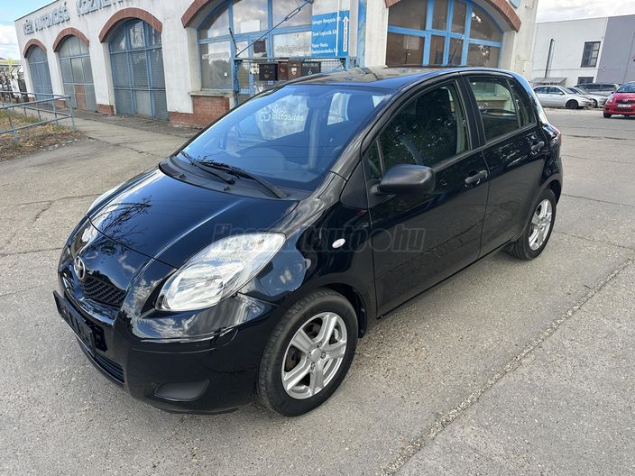 TOYOTA YARIS 1.0 ECO AC