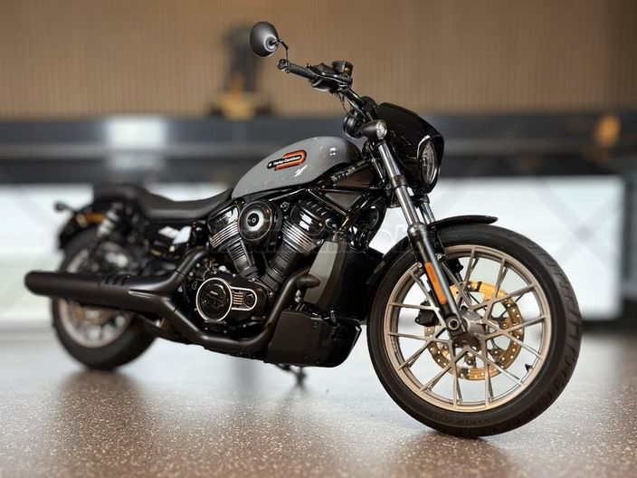 HARLEY-DAVIDSON NIGHTSTER